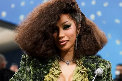 «Мне угрожают»: Карди Би пожаловалась на бывшего мужа