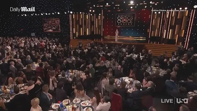 Нажми и смотри