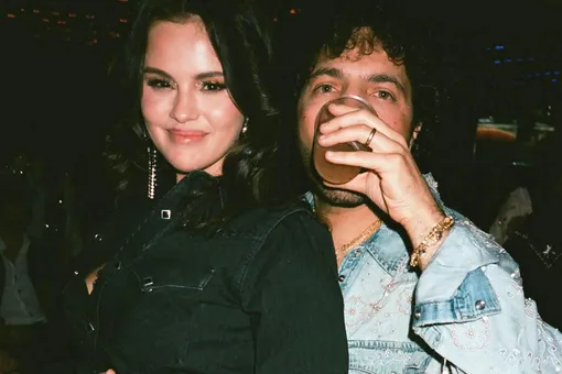 Селена Гомес страстно обнимала мужа на пляже после громкого скандала Селена Гомес страстно обнимала мужа на пляже после громкого скандала