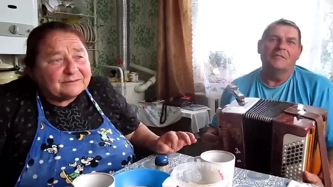 Нажми и смотри