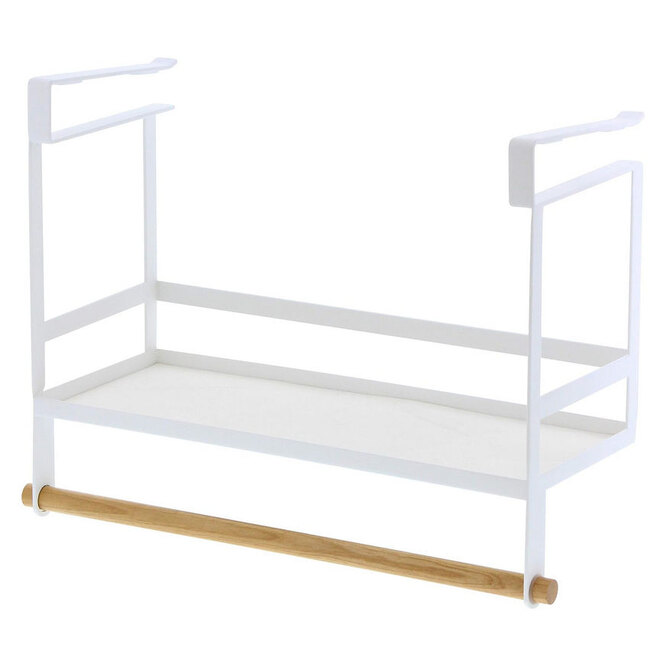 Hanging kitchen shelves are one of the most obvious ideas for storing spices.