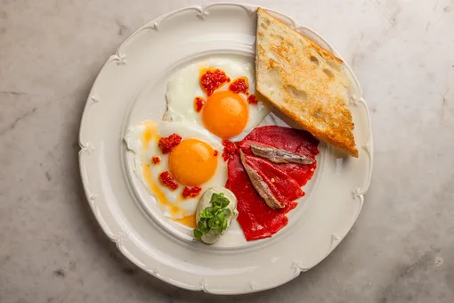 Глазунья с перцами