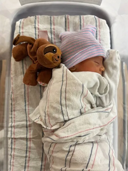 Анна Курникова показала новорожденного