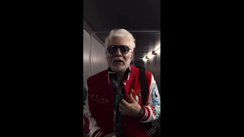 Нажми и смотри