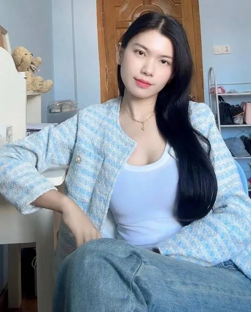 Сили Ми была первой королевой красоты Мьянмы Сили Ми была первой королевой красоты Мьянмы