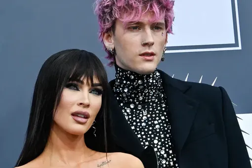 Беременная Меган Фокс категорически отказалась общаться с Machine Gun Kelly Беременная Меган Фокс категорически отказалась общаться с Machine Gun Kelly
