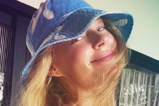 «Великолепная фигура, невероятные ноги!»: Светлана Ходченкова в мини на курорте удивила блогеров «Великолепная фигура, невероятные ноги!»: Светлана Ходченкова в мини на курорте удивила блогеров