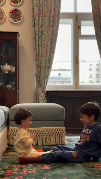 Нажми и смотри