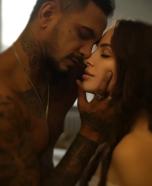 Натан не заметил сильных перемен во внешности жены после пластики