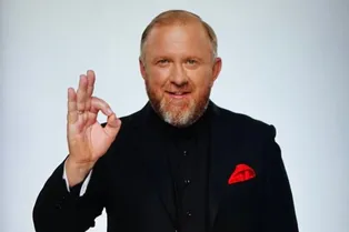 «Китайцы пугаются, а русские прыгают»: Константин Ивлев признался, что получил сильные впечатления от курорта Санья