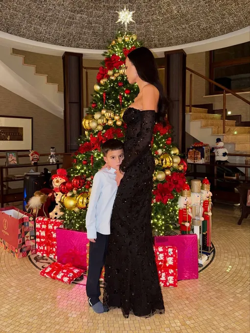 Анастасия Решетова с сыном Ратмиром