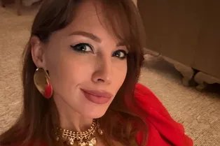 Полина Диброва в роковом алом наряде снялась на Мальдивах после разлуки с Романом Товстиком Полина Диброва в роковом алом наряде снялась на Мальдивах после разлуки с Романом Товстиком