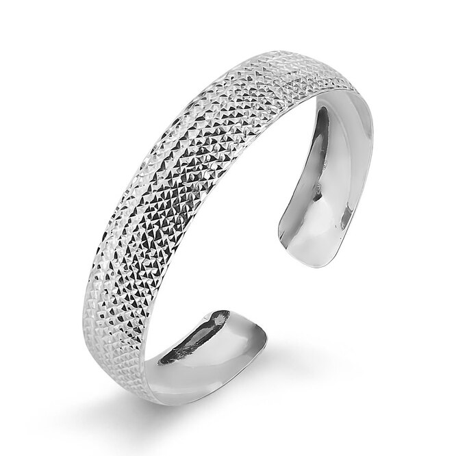 Браслет жесткий из серебра 925 пробы Karatov, 3890 руб.