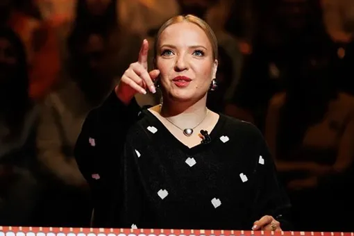 «Им стыдно за меня»: звезда «Женского стендапа» Ирина Мягкова призналась, что не приглашает родителей на свои шоу «Им стыдно за меня»: звезда «Женского стендапа» Ирина Мягкова призналась, что не приглашает родителей на свои шоу