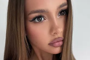 «Рану зашили»: Валя Карнавал на свое 24-летие разбила машину кувалдой и попала в больницу