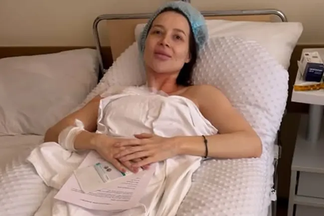 Онколог пояснил, что рак желудка у Лерчек не заметили из-за ее беременности