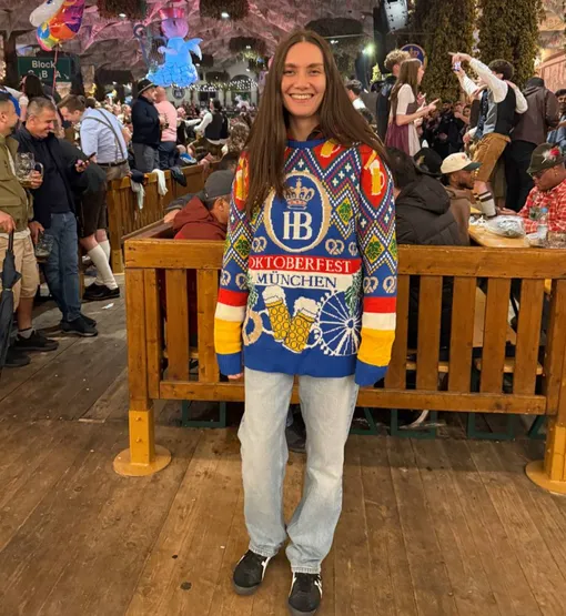 Карина Истомина посетила Oktoberfest Карина Истомина посетила Oktoberfest