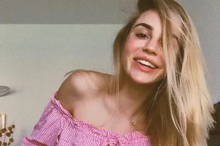 Блогер Марьяна Ро призналась, что у неё депрессия после конфликта с мамой Блогер Марьяна Ро призналась, что у неё депрессия после конфликта с мамой