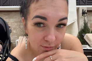 «Я хотела быть красивой после седьмых родов»: Александра Стриженова показала фигуру, заявив о неудачной пластике