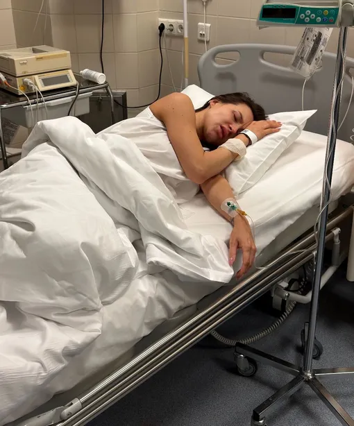 Валерию Чекалину доставили в больницу с угрозой прерывания беременности.