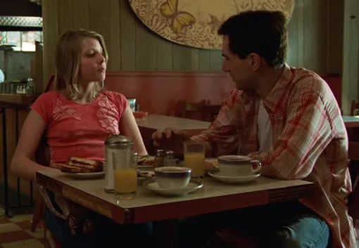 Джоди Фостер и Роберт Де Ниро в фильме «Таксист»