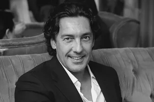 Умер от тяжелой болезни в 62 года один из первых российских рестораторов Вадим Лапин Умер от тяжелой болезни в 62 года один из первых российских рестораторов Вадим Лапин