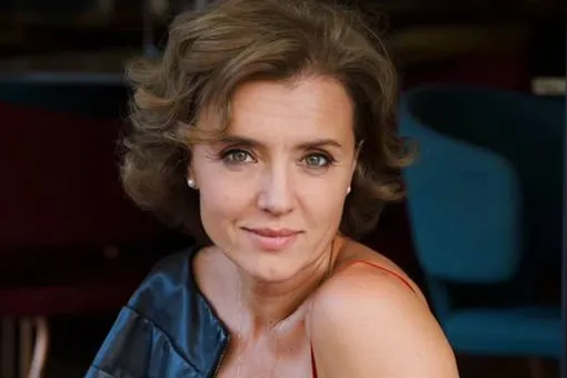 «Каюсь. Мне брюнеты не нравятся!»: Ксения Алферова сбежала со спектакля Бурака Озчивита и потроллила бывшего мужа «Каюсь. Мне брюнеты не нравятся!»: Ксения Алферова сбежала со спектакля Бурака Озчивита и потроллила бывшего мужа