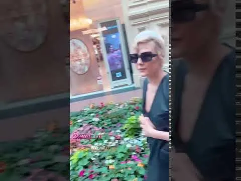 Нажми и смотри