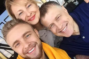 Отец Егора Крида стал лауреатом онлайн-фестиваля «Спасибо за Победу!» Отец Егора Крида стал лауреатом онлайн-фестиваля «Спасибо за Победу!»