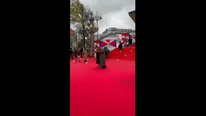 Нажми и смотри