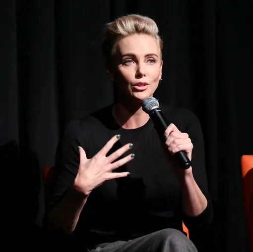 Шарлиз предпочла максимально естественный образ