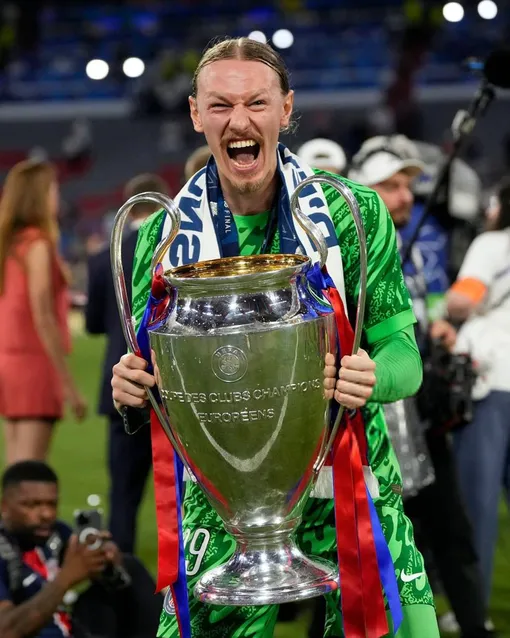 Матвей Сафонов завоевал Кубок чемпионов