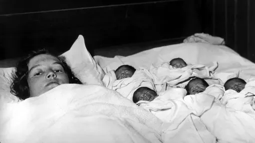 Родители смогли восстановить опеку над дочерьми только спустя 9 лет