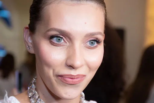 «Я бы хотела девочку»: Регина Тодоренко после третьих родов заявила, что однополых детей сложно воспитывать «Я бы хотела девочку»: Регина Тодоренко после третьих родов заявила, что однополых детей сложно воспитывать