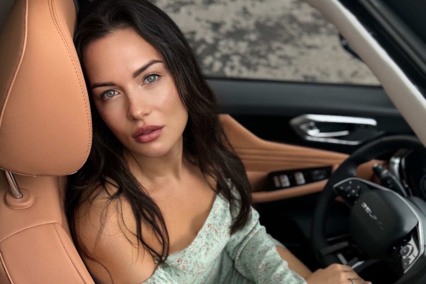 Юлия Лысенко толығымен жалаңаш