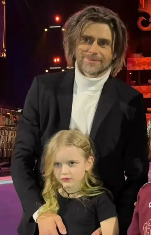 Петр Чернышев вывел в свет дочь Петр Чернышев вывел в свет дочь