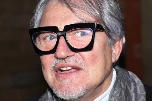 «Вы врете! У меня нет любовниц!»: Дмитрий Дибров устроил сандал в театре «Вы врете! У меня нет любовниц!»: Дмитрий Дибров устроил сандал в театре