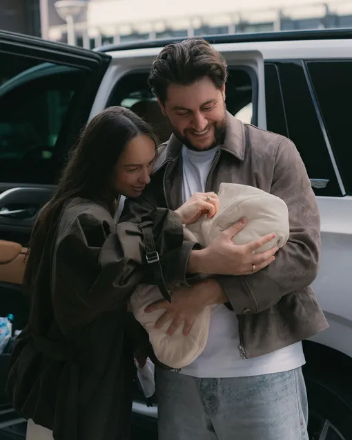 Мари Краймбрери и Дава с дочерью