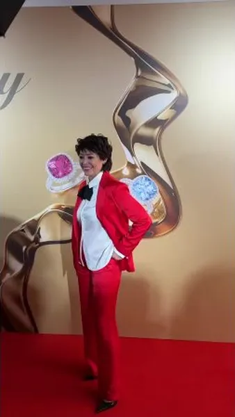 Нажми и смотри