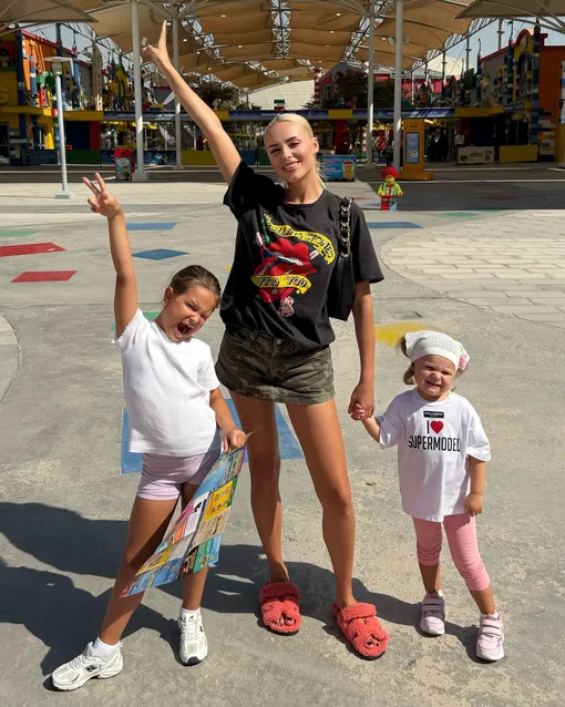 Ханна с дочерьми Адрианой и Камиллой