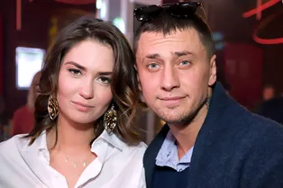 «Больше не отдам детей бывшему мужу на полтора месяца»: Агата Муцениеце пожаловалась на Павла Прилучного «Больше не отдам детей бывшему мужу на полтора месяца»: Агата Муцениеце пожаловалась на Павла Прилучного