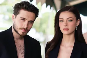 «Мы так сильно любим тебя, Бруклин!»: Никола Пельтц публично высмеяла родителей мужа «Мы так сильно любим тебя, Бруклин!»: Никола Пельтц публично высмеяла родителей мужа