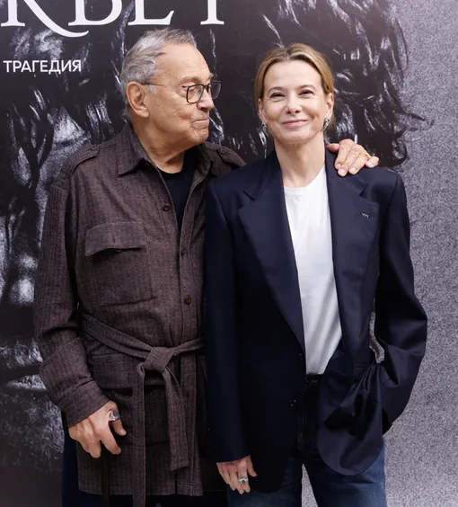 Андрей Кончаловский и Юлия Высоцкая на премьере спектакля «Макбет»