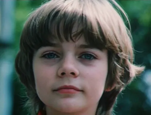 Наташа Гусева в роли Алисы Селезневой в телесериале «Гостья из будущего»