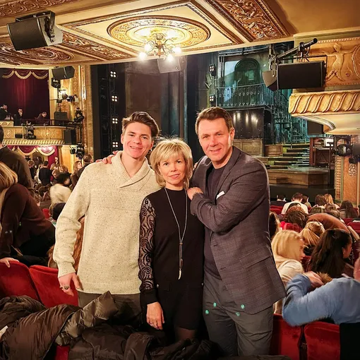 Максим Наумов не полетел с родителями и остался жив