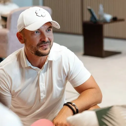 Игорь Сивов развелся с певицей Игорь Сивов развелся с певицей