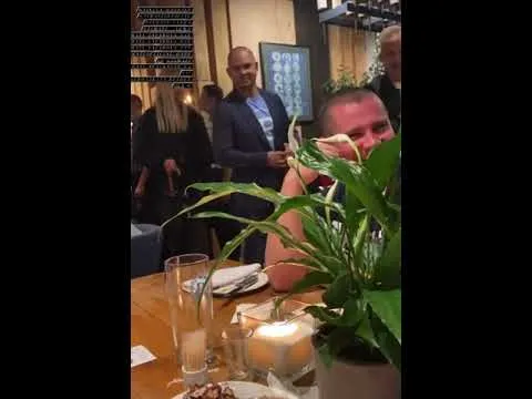 Нажми и смотри