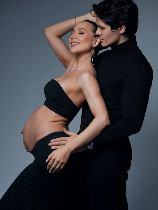 Валерия Чекалина родила ребенка от танцора-аргентинца Луиса Сквиччиарини Валерия Чекалина родила ребенка от танцора-аргентинца Луиса Сквиччиарини