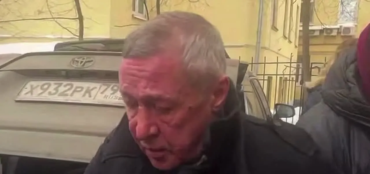 Нажми и смотри