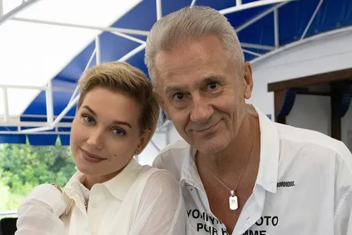 «Был со мной во все главные потрясения в моей жизни»: Кристина Асмус обратилась к Олегу Меньшикову по важному поводу «Был со мной во все главные потрясения в моей жизни»: Кристина Асмус обратилась к Олегу Меньшикову по важному поводу